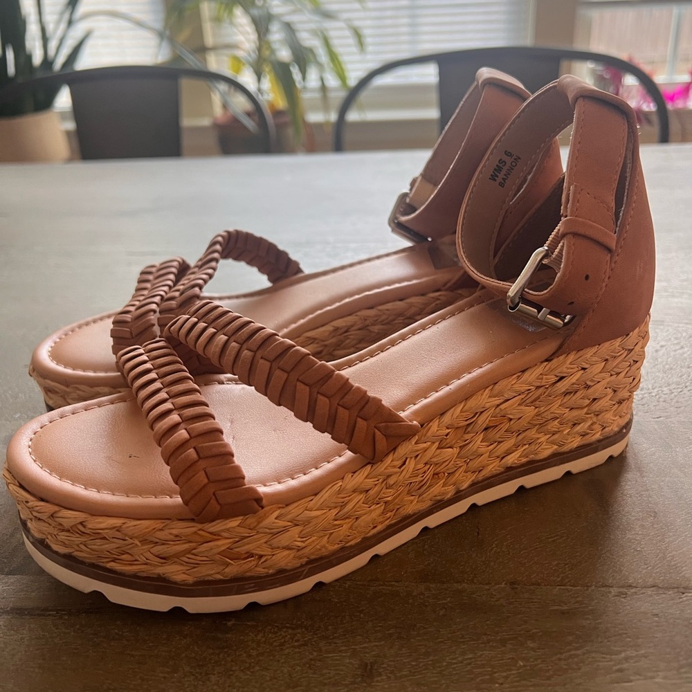 DV by Dolce Vita Tan Woven Espadrille Sandals - Picture 2 of 3